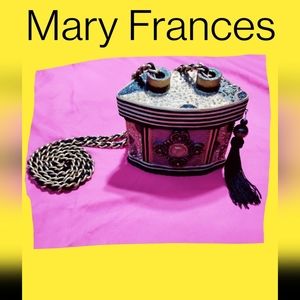 Super cute lil Mary Francis purse